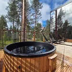 Invisible Forest & Adults Only 5* Rovaniemi