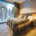 Hotel Invisible Forest & Adults Only 5*