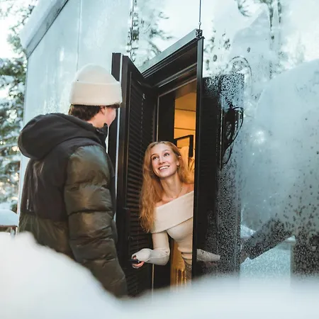 Invisible Forest & Adults Only Szálloda 5*