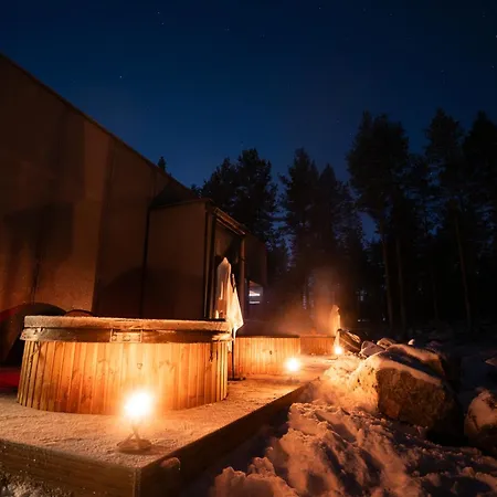 Invisible Forest & Adults Only Szálloda