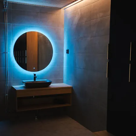 Invisible Forest & Adults Only Szálloda 5*