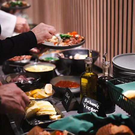 Invisible Forest & Adults Only Szálloda 5*