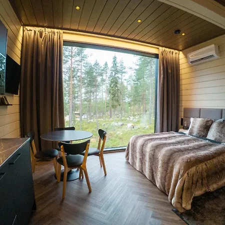 Hotelli Invisible Forest & Adults Only