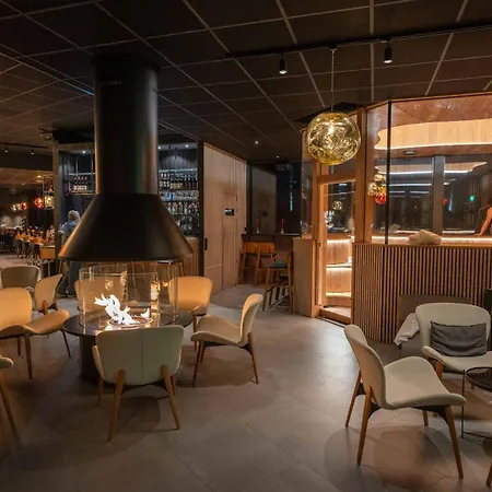 Invisible Forest & Adults Only Hotelli 5*