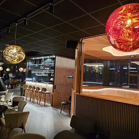 Adults Only Invisible Forest & فندق