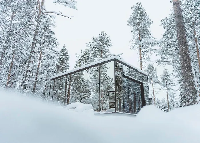 Invisible Forest & Adults Only 5* Ροβανιέμι