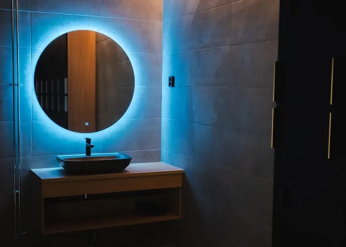 Invisible Forest & Adults Only Hotel 5*