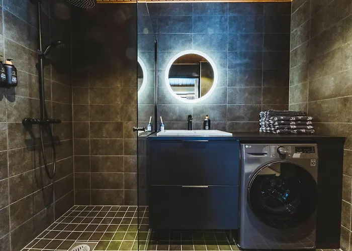 Invisible Forest & Adults Only Hotel 5*